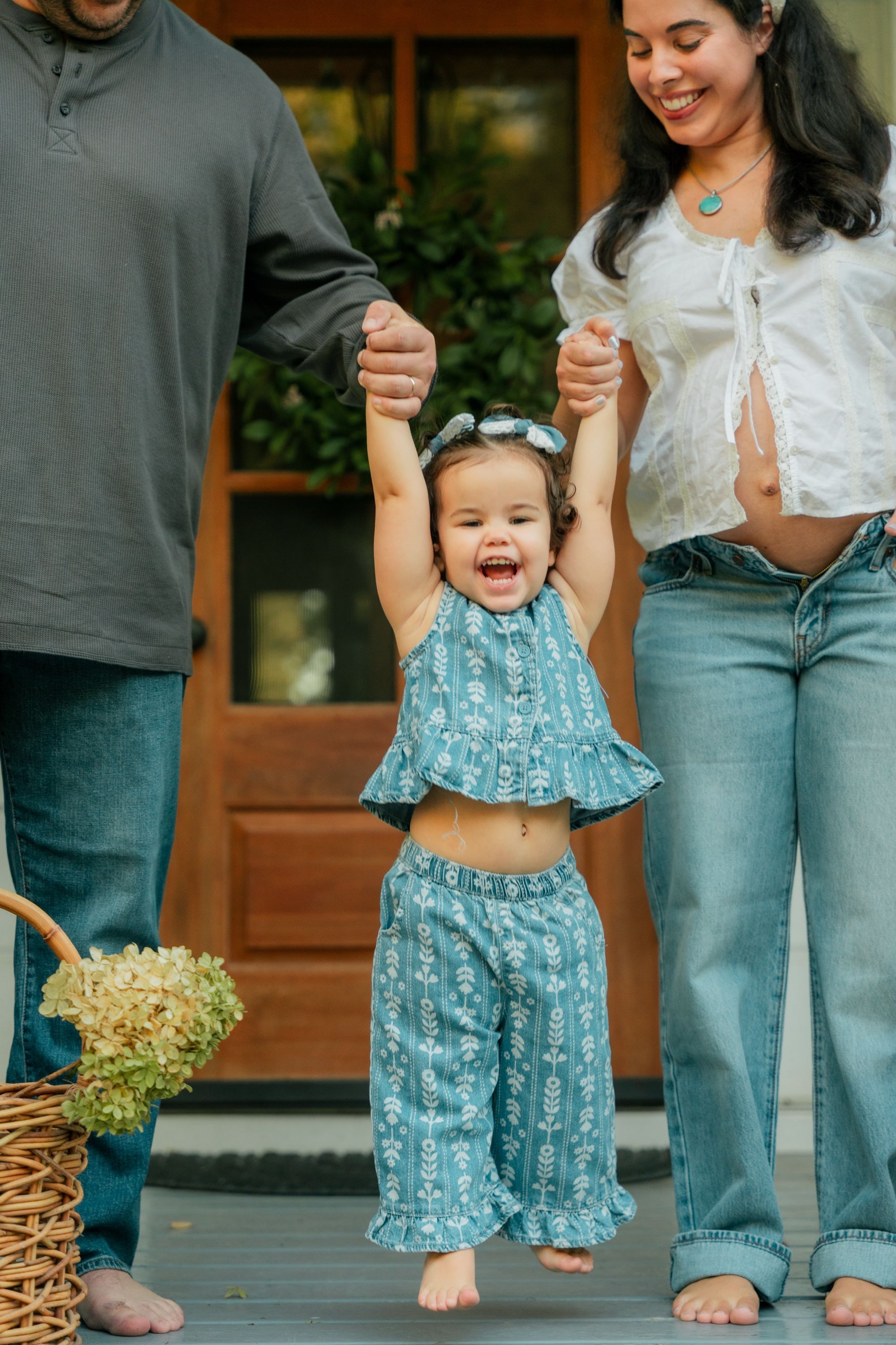 Family on porch steps, Memphis family photography by Atkinson Studio